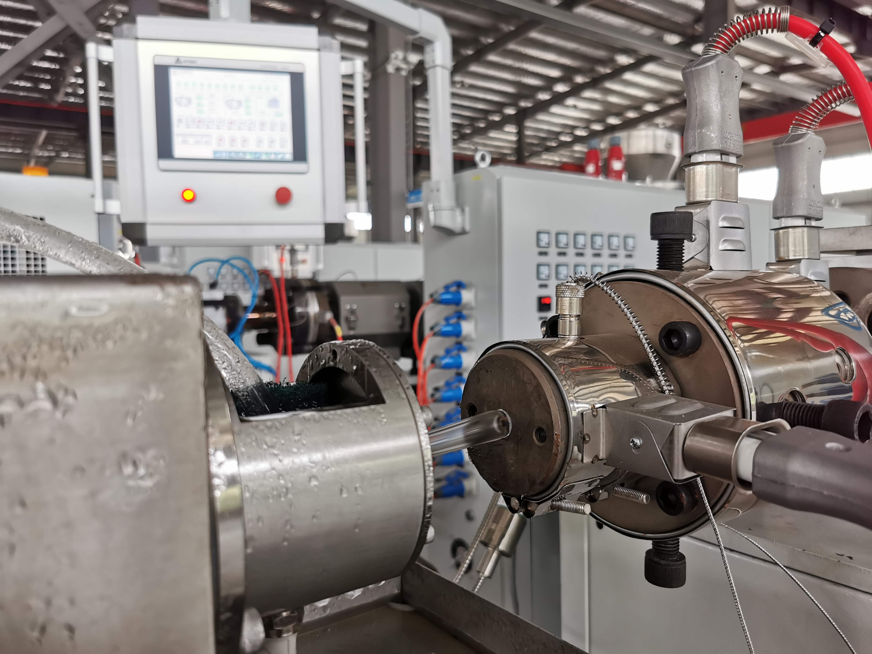 Smart Manufacturing Revolution: PU Automotive Pneumatic Tube Extrusion Production Sees Technological Upgrade