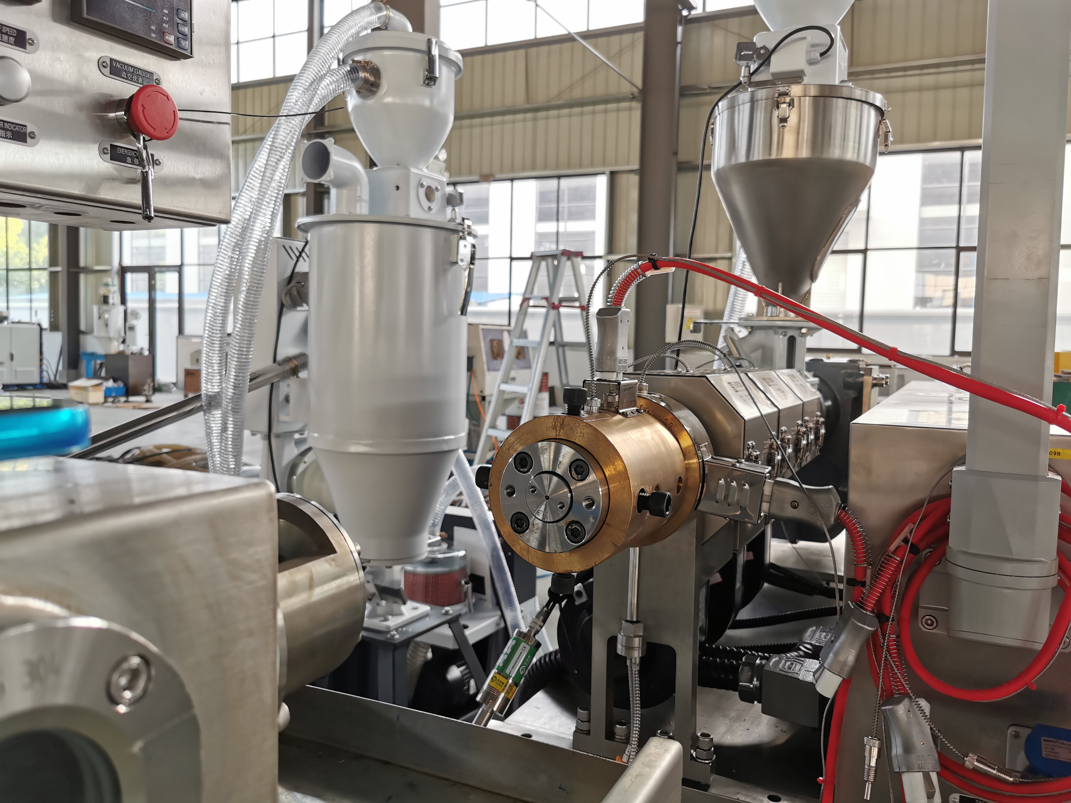 Fluoroplastics Enhance Medical Tubing Applications with Superior Performance