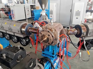 Multi layer PA smooth corrugated hose tube 24090201